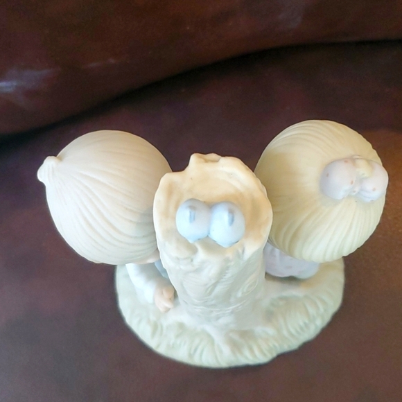 Precious Moments "Thee I Love" - Picture 5 of 10